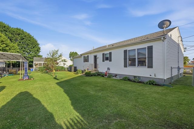 40 Salisbury Street, Fall River, MA 02724