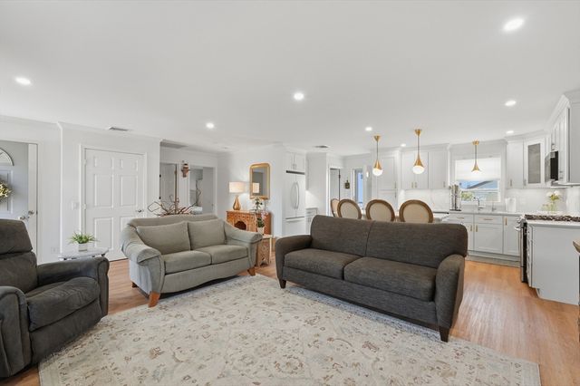 40 Salisbury Street, Fall River, MA 02724