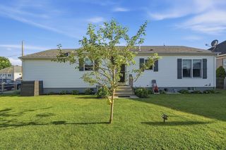 40 Salisbury Street, Fall River, MA 02724