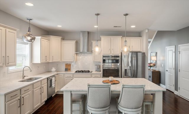 1420 Longspur Drive, Mount Pleasant, SC 29466