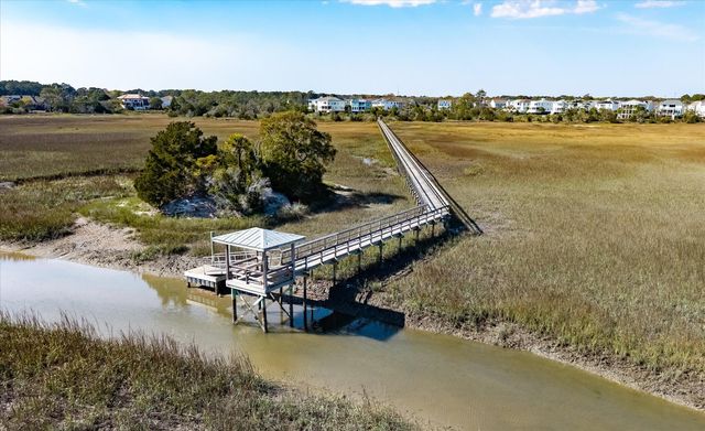 1420 Longspur Drive, Mount Pleasant, SC 29466