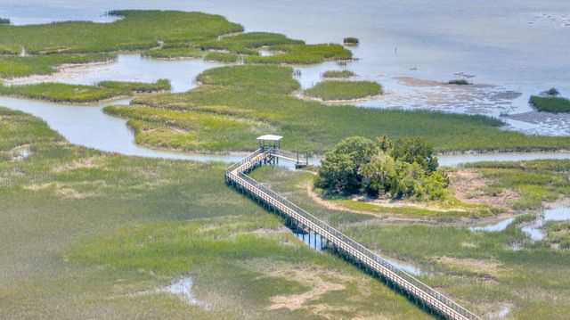 1420 Longspur Drive, Mount Pleasant, SC 29466