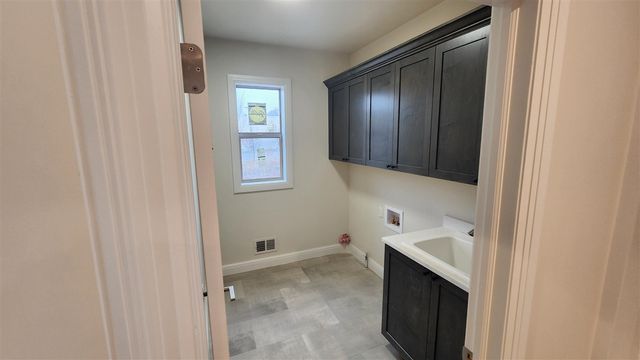 3110 Raffler Drive, Rochester, MI 48307