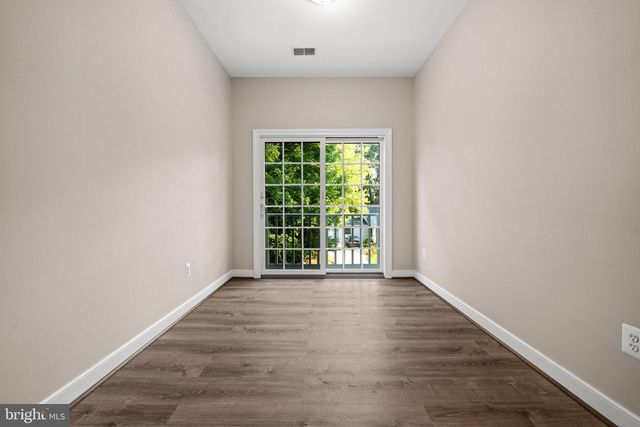 8721 WATERFORD RD, Alexandria, VA 22308