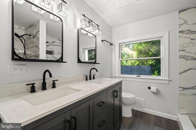 8721 WATERFORD RD, Alexandria, VA 22308