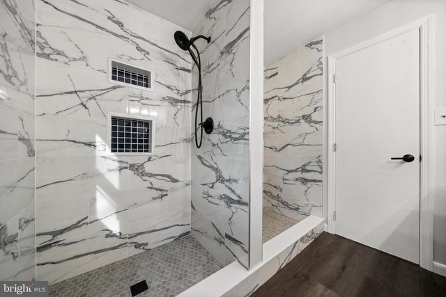 8721 WATERFORD RD, Alexandria, VA 22308