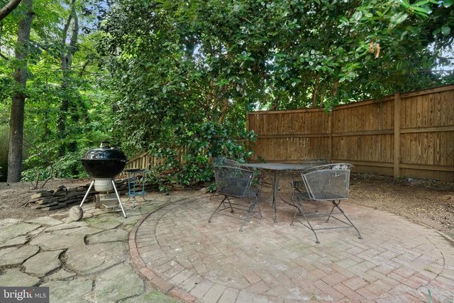 8721 WATERFORD RD, Alexandria, VA 22308