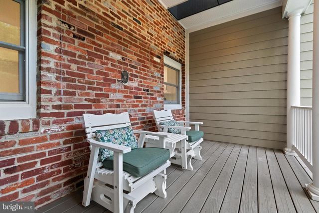 8721 WATERFORD RD, Alexandria, VA 22308