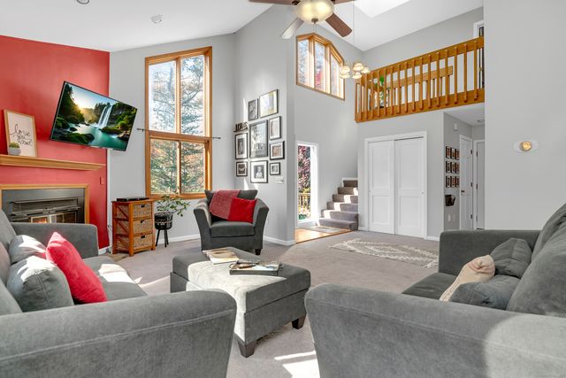 6 Mayflower Drive, Marlborough, CT 06447