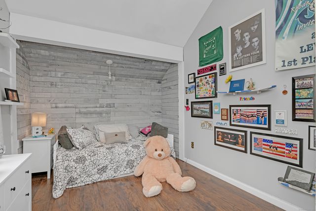 6 Mayflower Drive, Marlborough, CT 06447