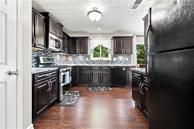 1603 Eagle Drive, Woodstock, GA 30189