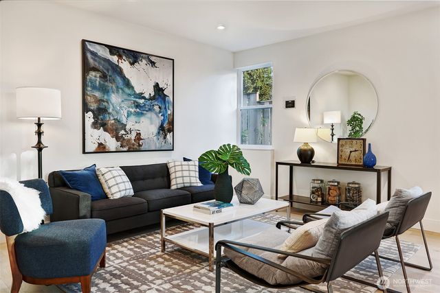 8810 41st Avenue SW, Seattle, WA 98136