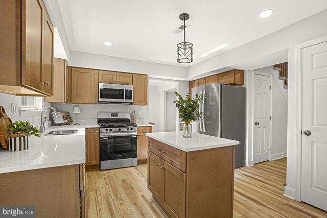 5612 NEEDLEFISH CT, Waldorf, MD 20603