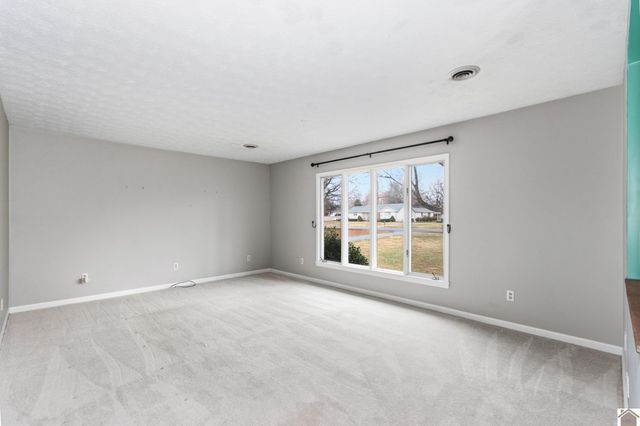 151 Rebecca Lane, Paducah, KY 42001