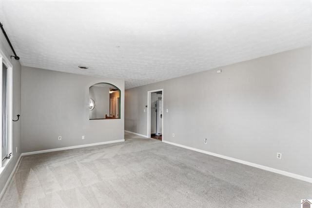 151 Rebecca Lane, Paducah, KY 42001