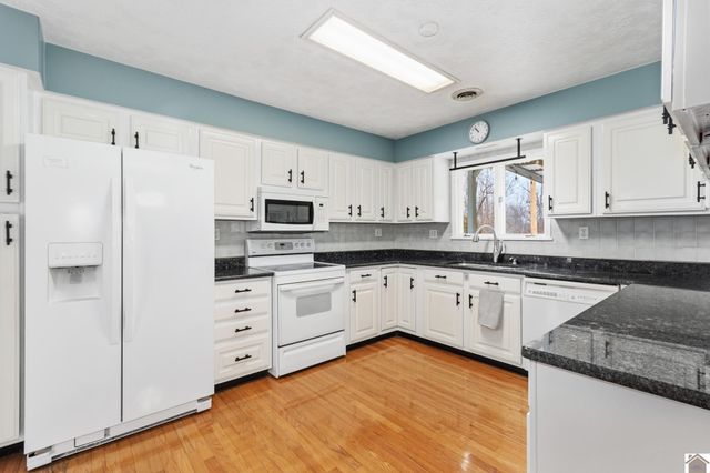 151 Rebecca Lane, Paducah, KY 42001