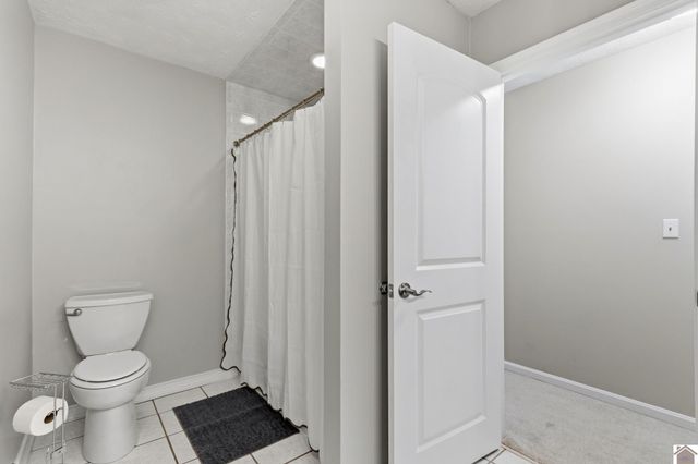 151 Rebecca Lane, Paducah, KY 42001