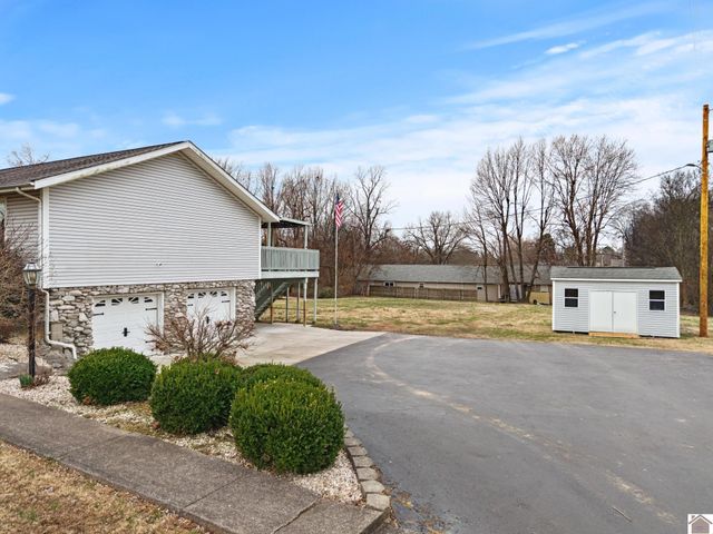 151 Rebecca Lane, Paducah, KY 42001