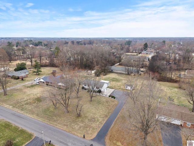 151 Rebecca Lane, Paducah, KY 42001