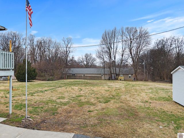 151 Rebecca Lane, Paducah, KY 42001