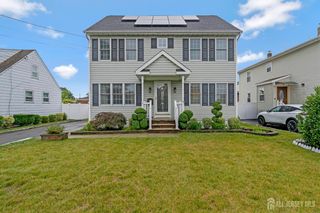 8 Hooker Street, Middlesex, NJ 08846