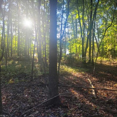 224 Dogwood RD, Yorktown, VA 23690