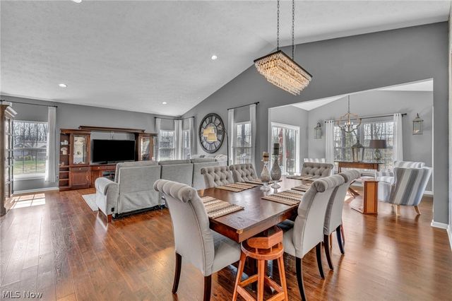 10458 Dogwood Drive, Aurora, OH 44202