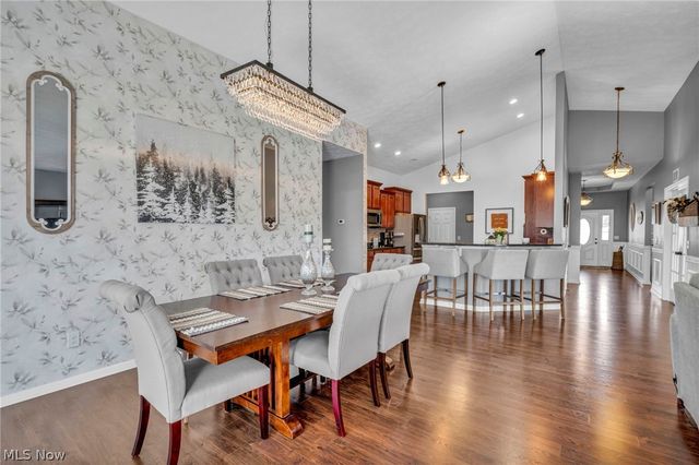 10458 Dogwood Drive, Aurora, OH 44202