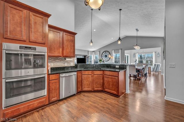 10458 Dogwood Drive, Aurora, OH 44202