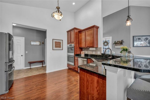 10458 Dogwood Drive, Aurora, OH 44202