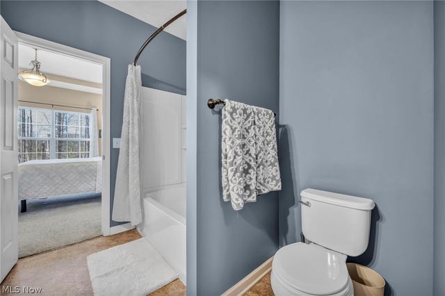 10458 Dogwood Drive, Aurora, OH 44202