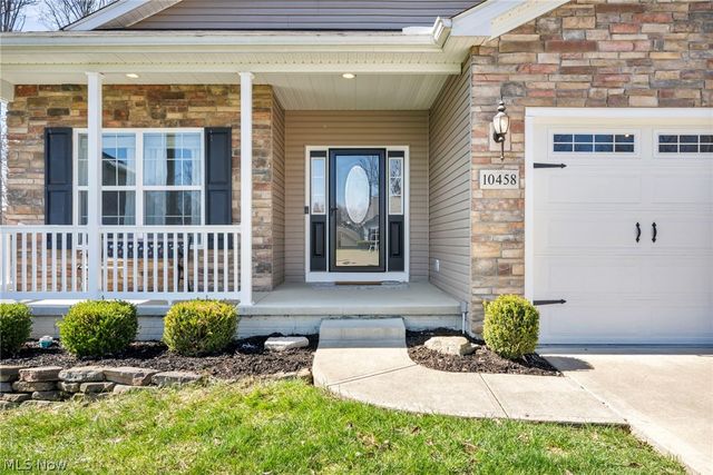 10458 Dogwood Drive, Aurora, OH 44202