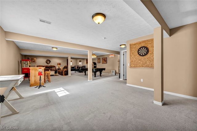 10458 Dogwood Drive, Aurora, OH 44202