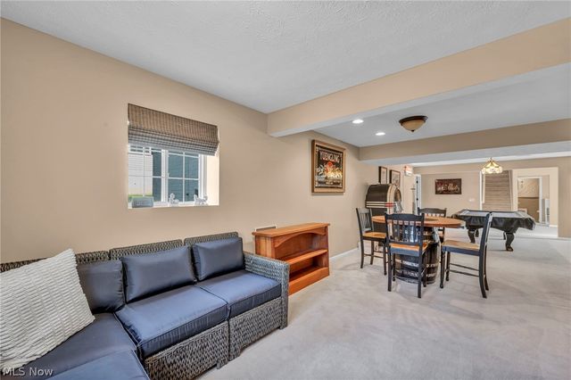 10458 Dogwood Drive, Aurora, OH 44202