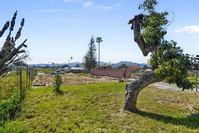 105 W Mariposa, Altadena, CA 91001