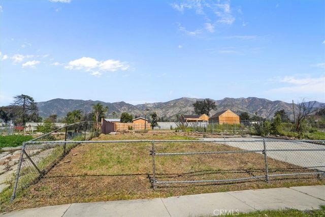 105 W Mariposa, Altadena, CA 91001