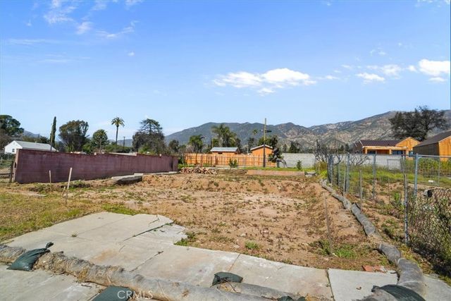 105 W Mariposa, Altadena, CA 91001