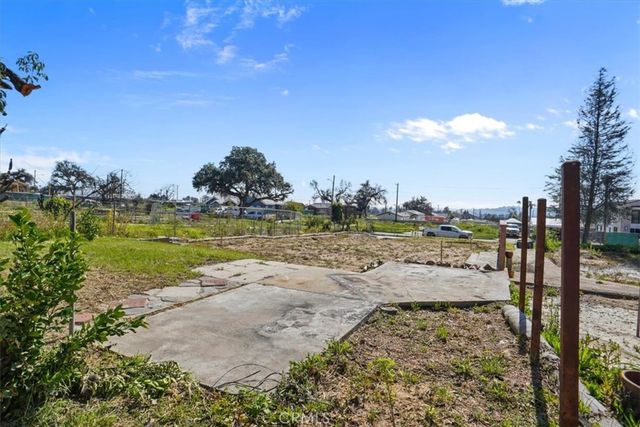 105 W Mariposa, Altadena, CA 91001