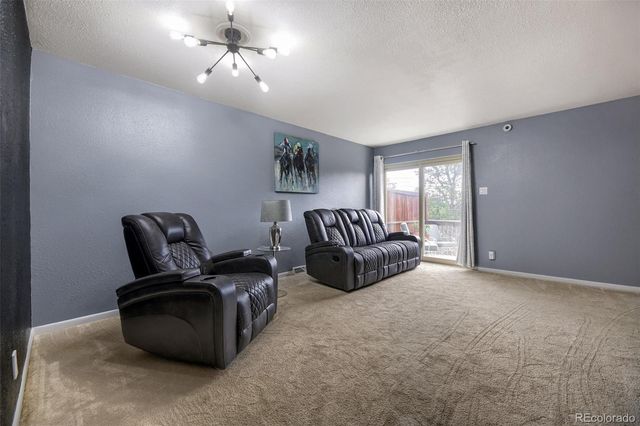 5680 S Lowell Boulevard, Littleton, CO 80123
