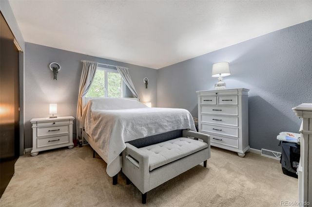 5680 S Lowell Boulevard, Littleton, CO 80123
