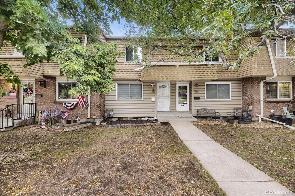 5680 S Lowell Boulevard, Littleton, CO 80123