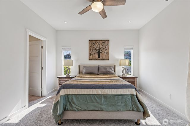 7724 16th Avenue SW, Seattle, WA 98106