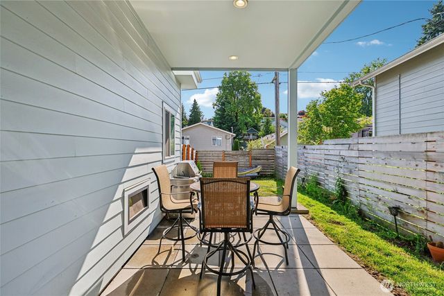 7724 16th Avenue SW, Seattle, WA 98106