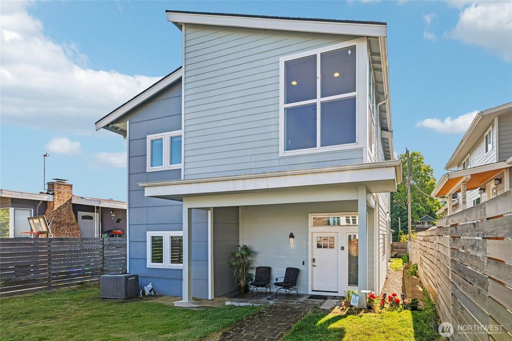 7724 16th Avenue SW, Seattle, WA 98106