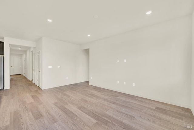 674 Shefford Dr, Vacaville, CA 95687