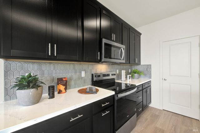 674 Shefford Dr, Vacaville, CA 95687