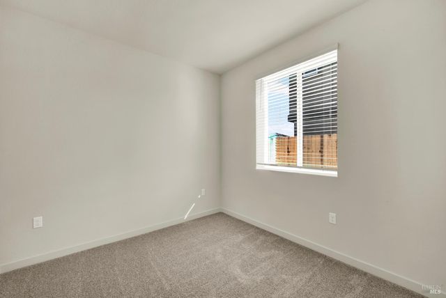 674 Shefford Dr, Vacaville, CA 95687