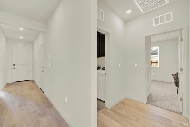 674 Shefford Dr, Vacaville, CA 95687