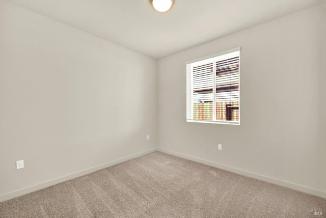 674 Shefford Dr, Vacaville, CA 95687