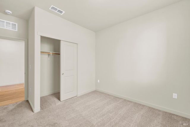 674 Shefford Dr, Vacaville, CA 95687